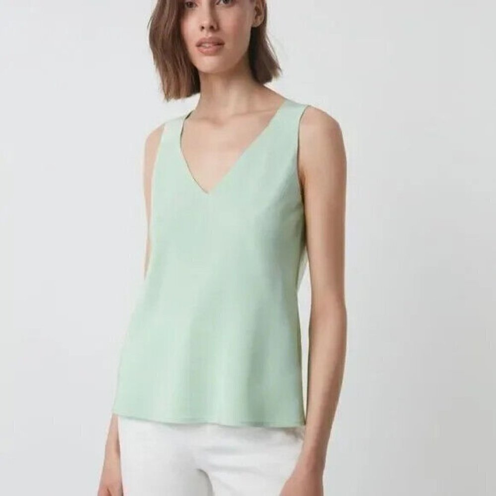 𝅺judith Charles BNWOT women green "Tanpa"  tank blouse silk NEW v neck